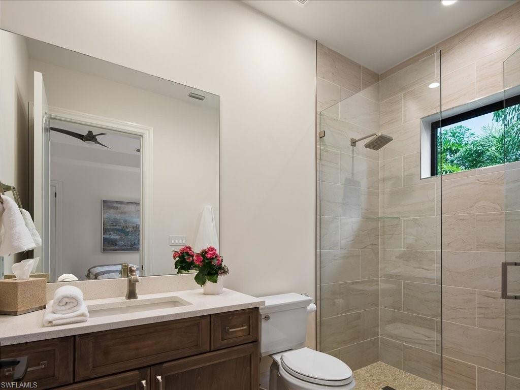 ESCADA AT TIBURON - Residential