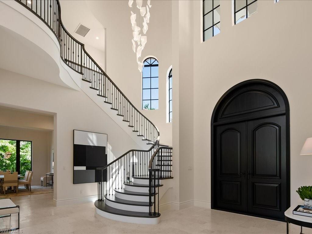 ESCADA AT TIBURON - Residential