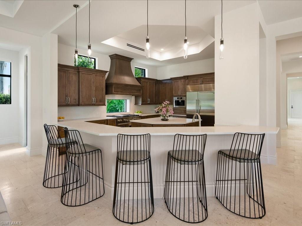 ESCADA AT TIBURON - Residential