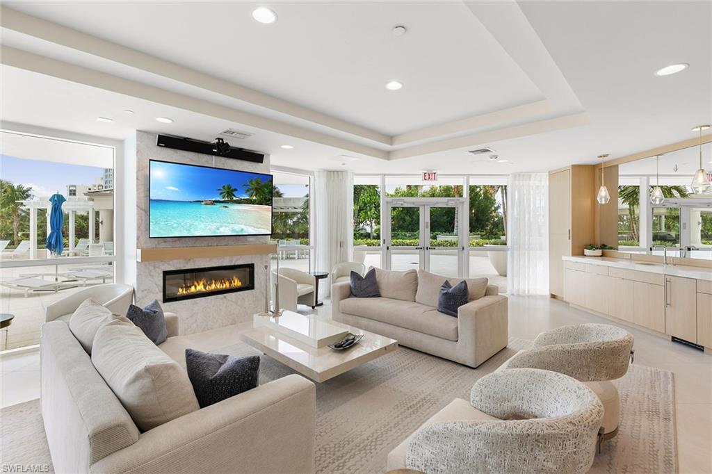 BAY SHORE PLACE - Residential