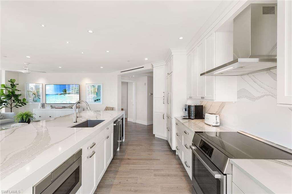 BAY SHORE PLACE - Residential