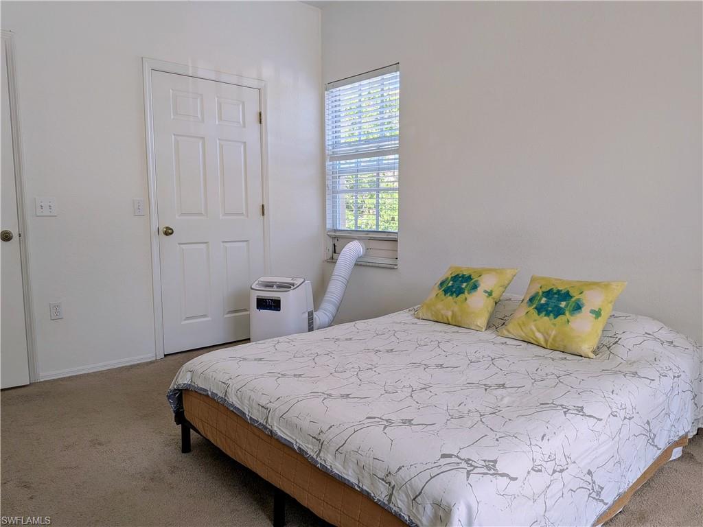 COLLEGE POINTE - Residential