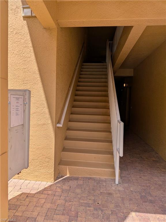 COLLEGE POINTE - Residential