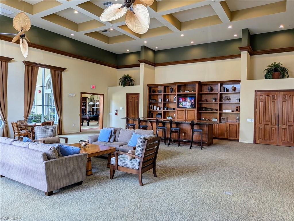 COLLEGE POINTE - Residential