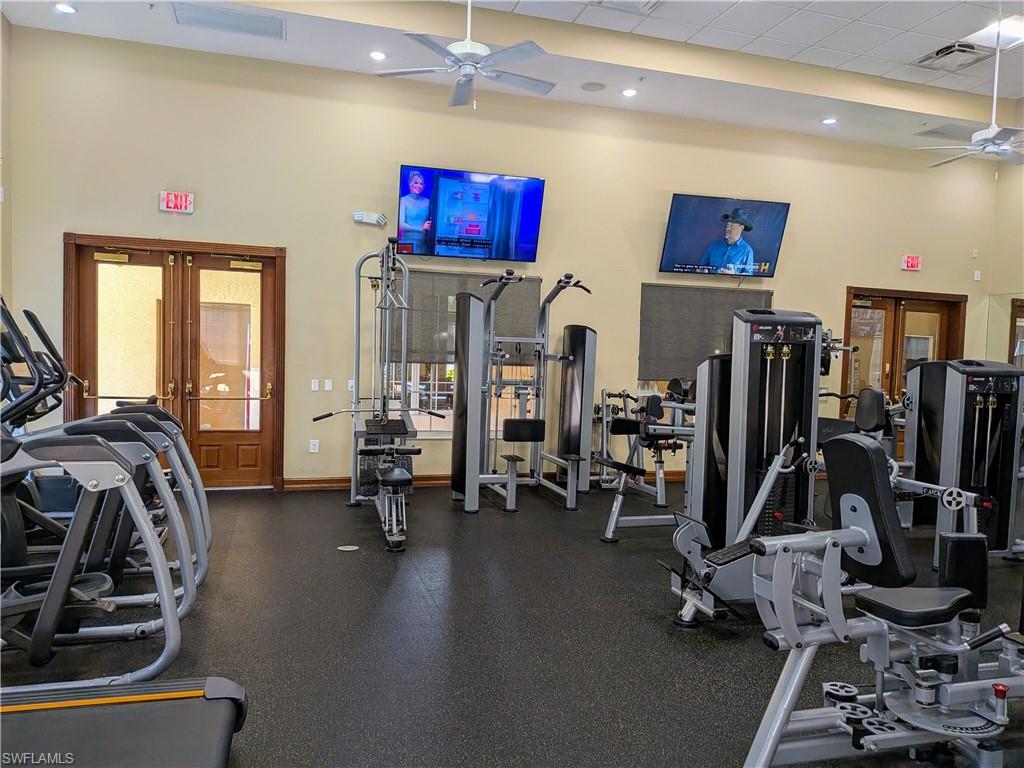 COLLEGE POINTE - Residential