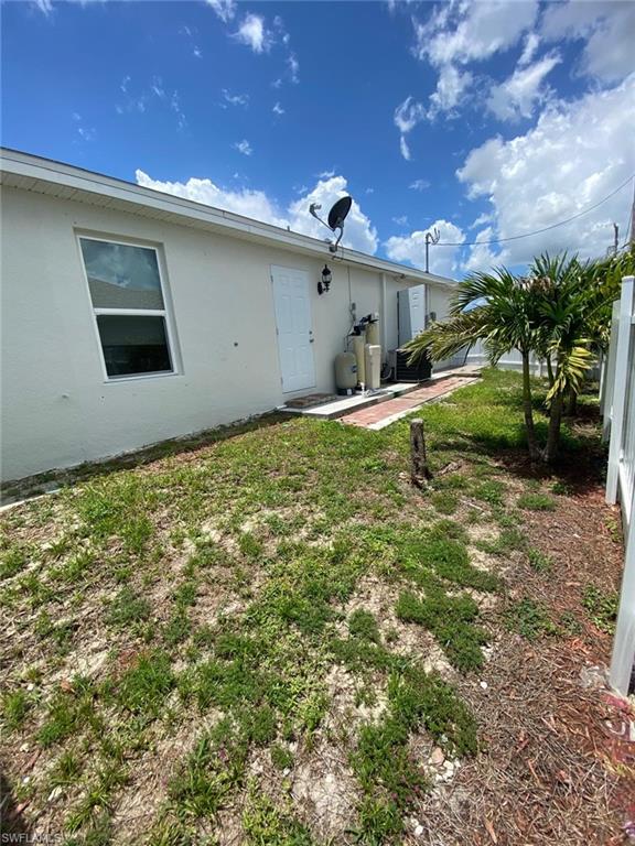 CAPE CORAL - Residential
