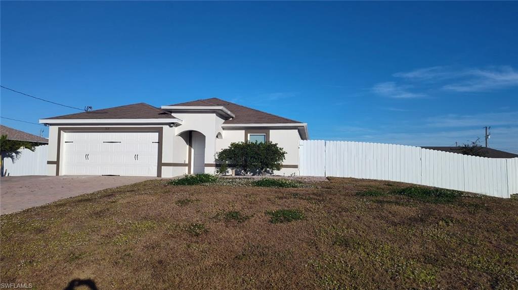 CAPE CORAL - Residential