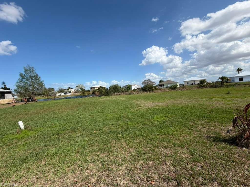 MOORE HAVEN - Land
