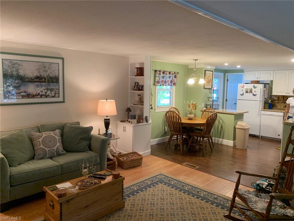 RIVIERA COLONY - Residential