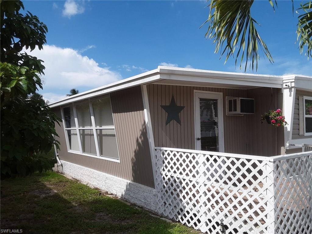 RIVIERA COLONY - Residential