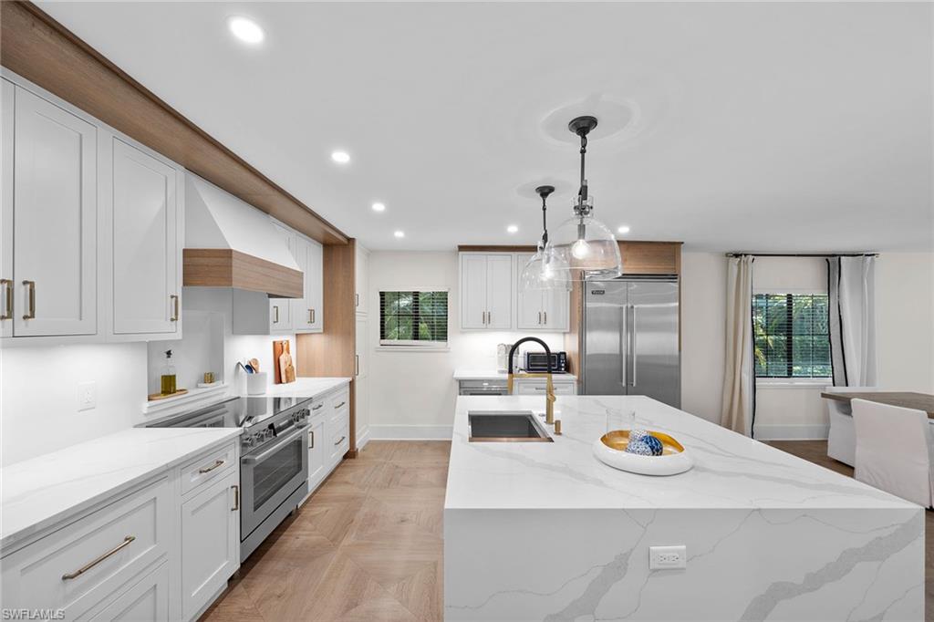 OLDE WESTLAKE VILLAS - Residential Lease