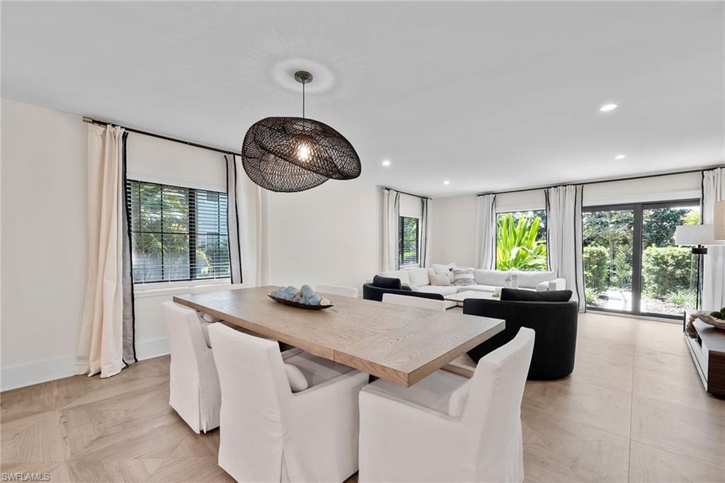 OLDE WESTLAKE VILLAS - Residential Lease