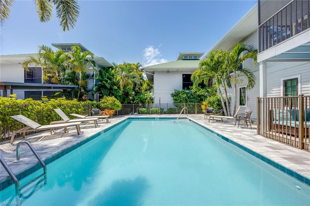 OLDE WESTLAKE VILLAS - Residential Lease