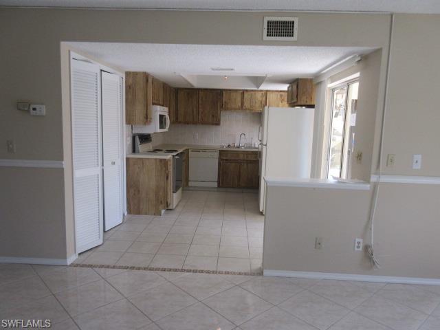 RENDEZVOUS CONDO - Residential