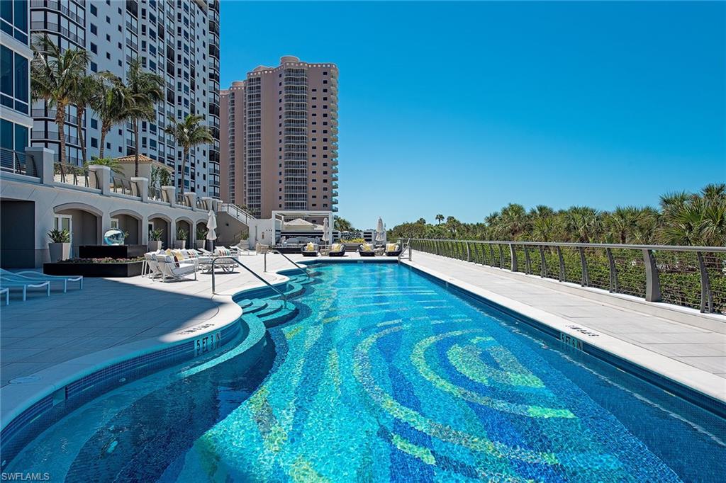 WINDSOR AT BAY COLONY - Residential