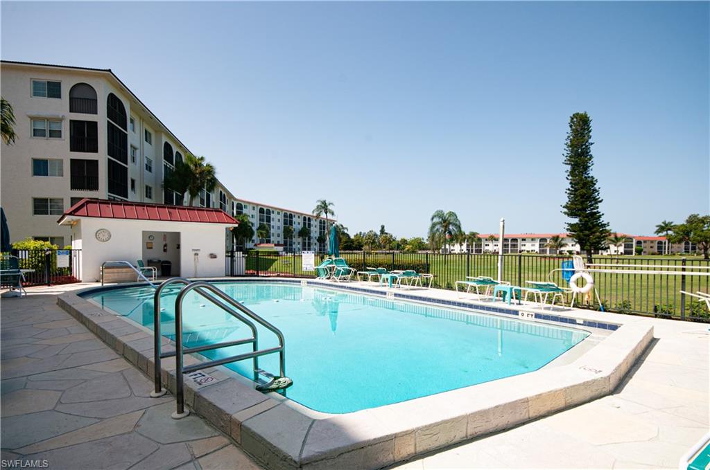 HIGH POINT COUNTRY CLUB - Residential
