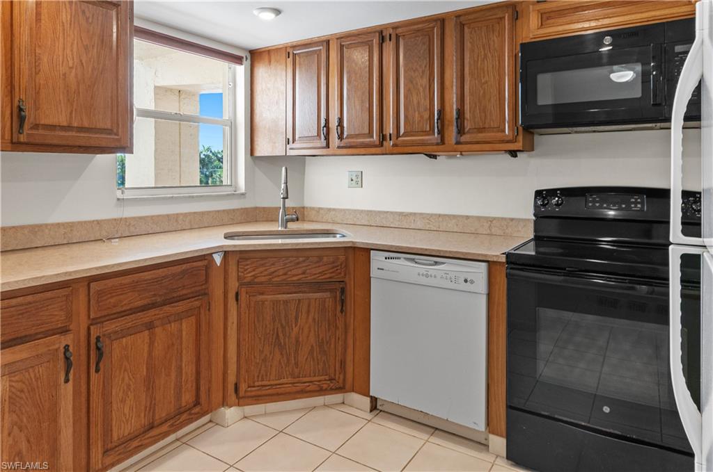 HIGH POINT COUNTRY CLUB - Residential