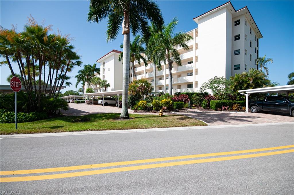 HIGH POINT COUNTRY CLUB - Residential