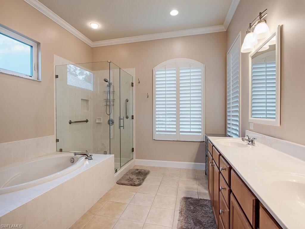 VANDERBILT COUNTRY CLUB - Residential