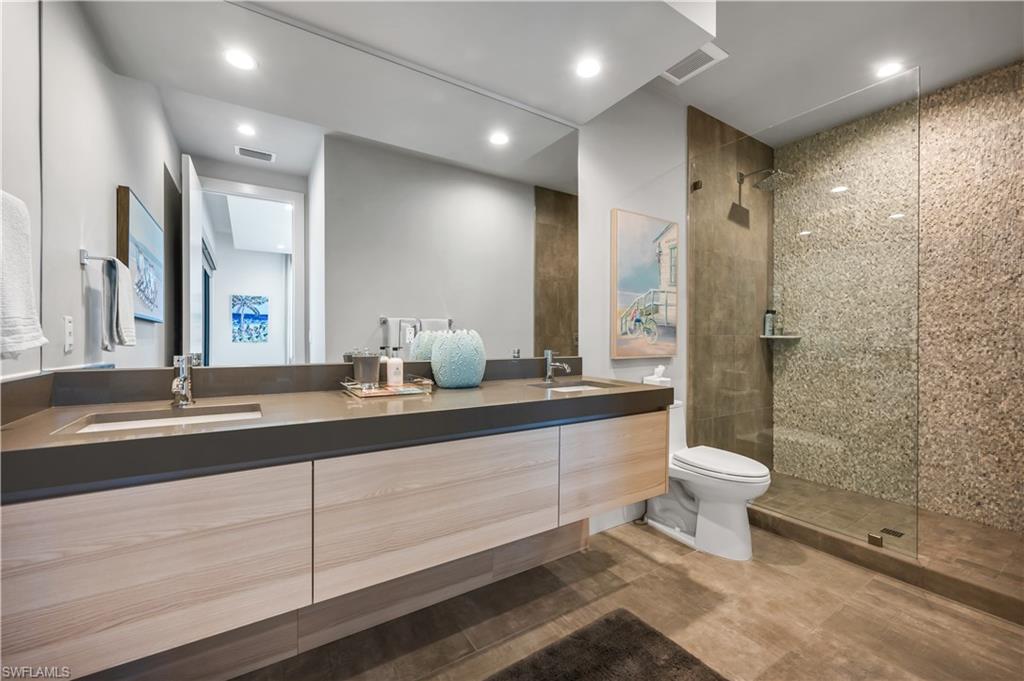PARK SHORE - Residential