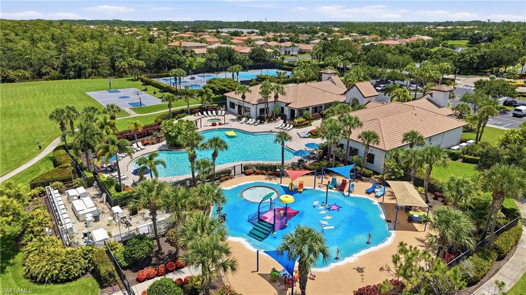 BOTANICA LAKES - Residential