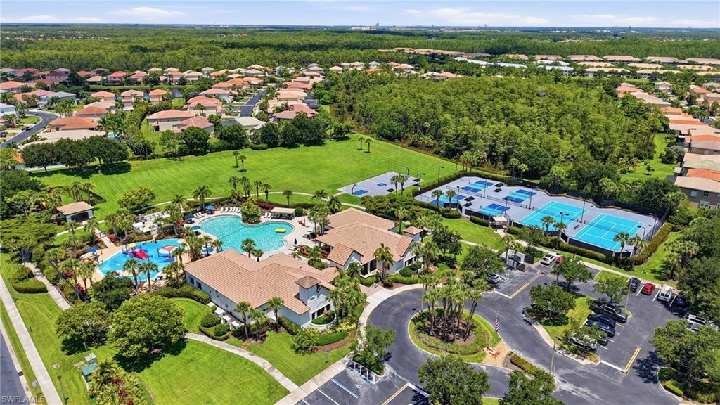 BOTANICA LAKES - Residential