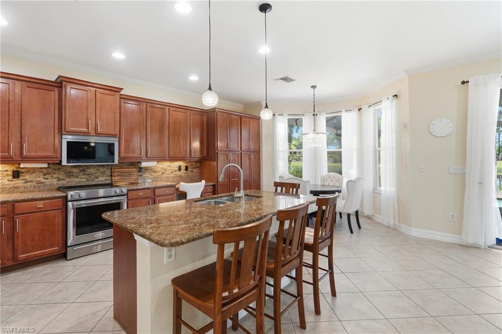 BOTANICA LAKES - Residential