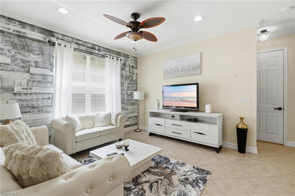 BOTANICA LAKES - Residential