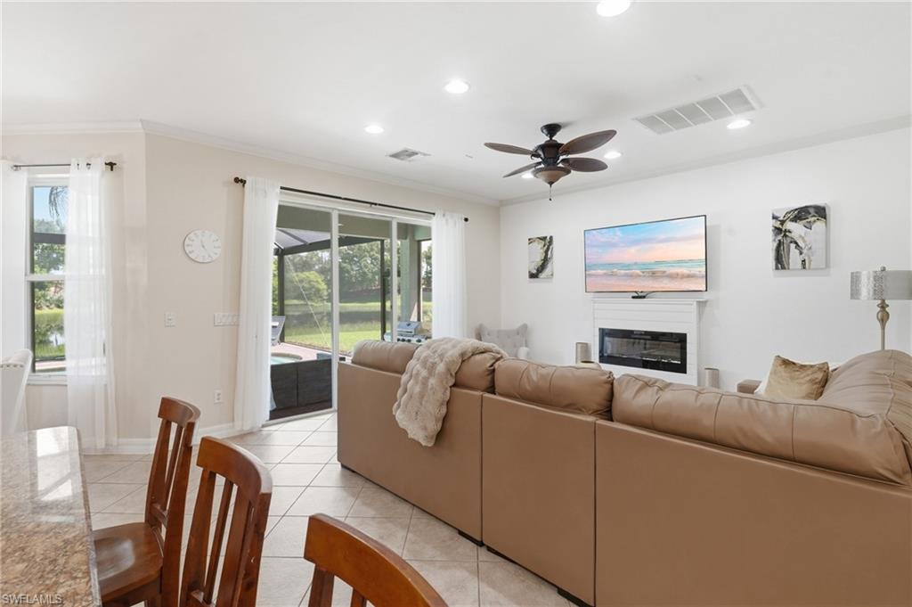 BOTANICA LAKES - Residential