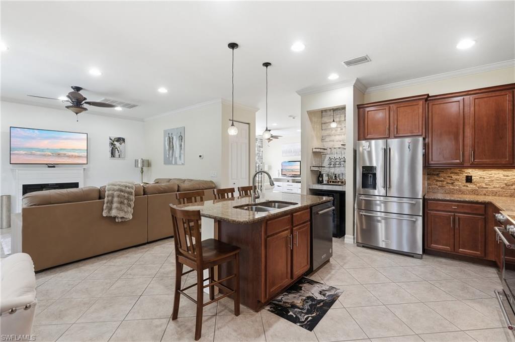 BOTANICA LAKES - Residential