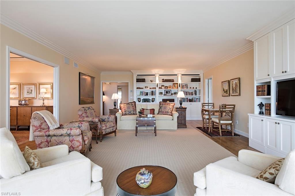 LAURENTIANS - Residential