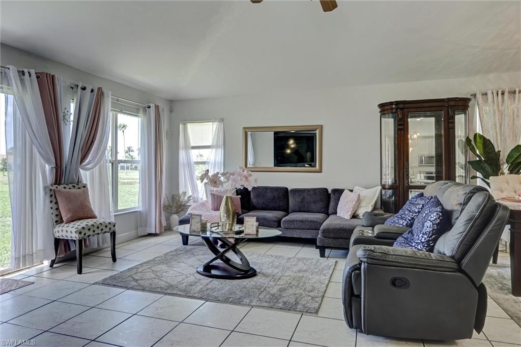 TOWN LAKES - Residential