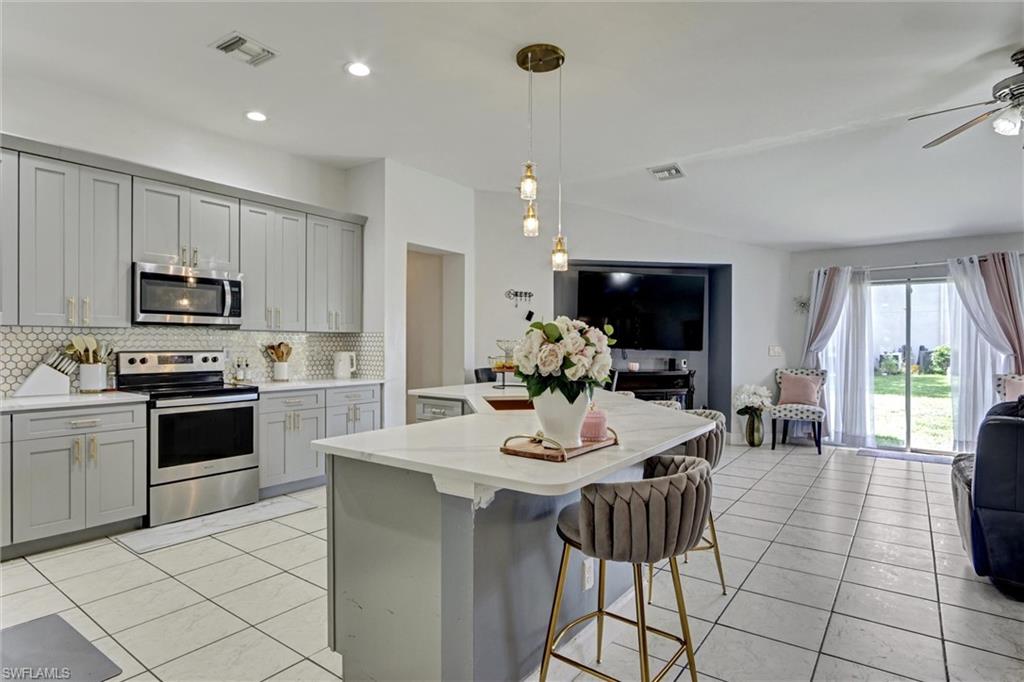 TOWN LAKES - Residential