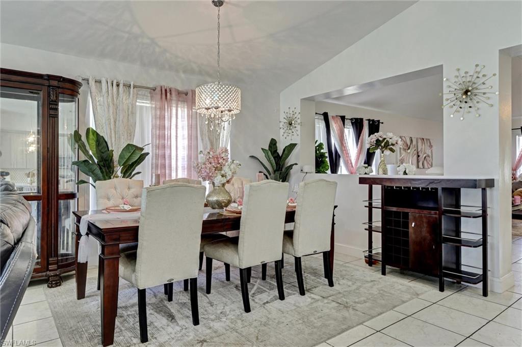 TOWN LAKES - Residential