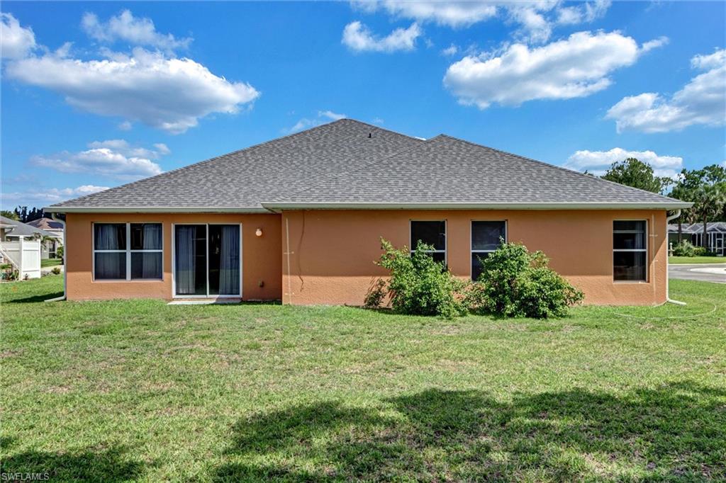 TOWN LAKES - Residential