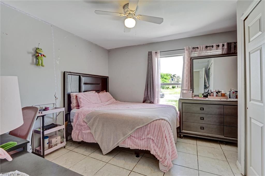 TOWN LAKES - Residential