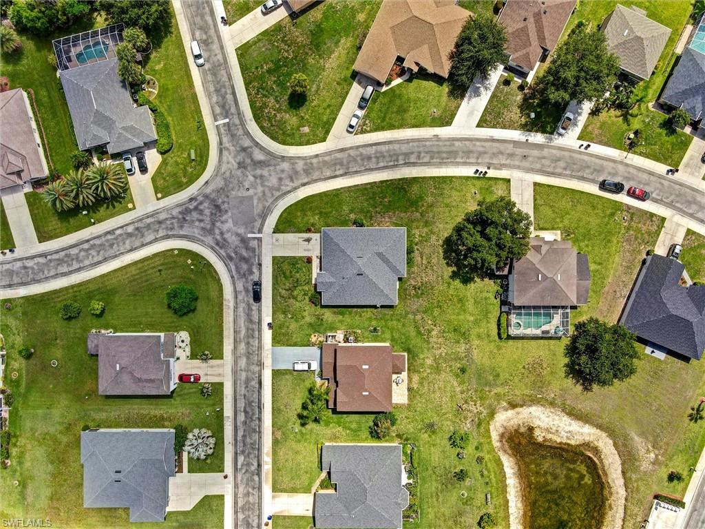 TOWN LAKES - Residential