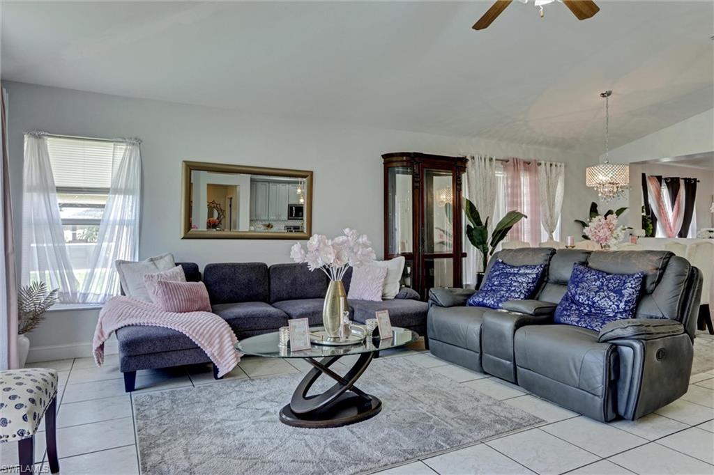TOWN LAKES - Residential