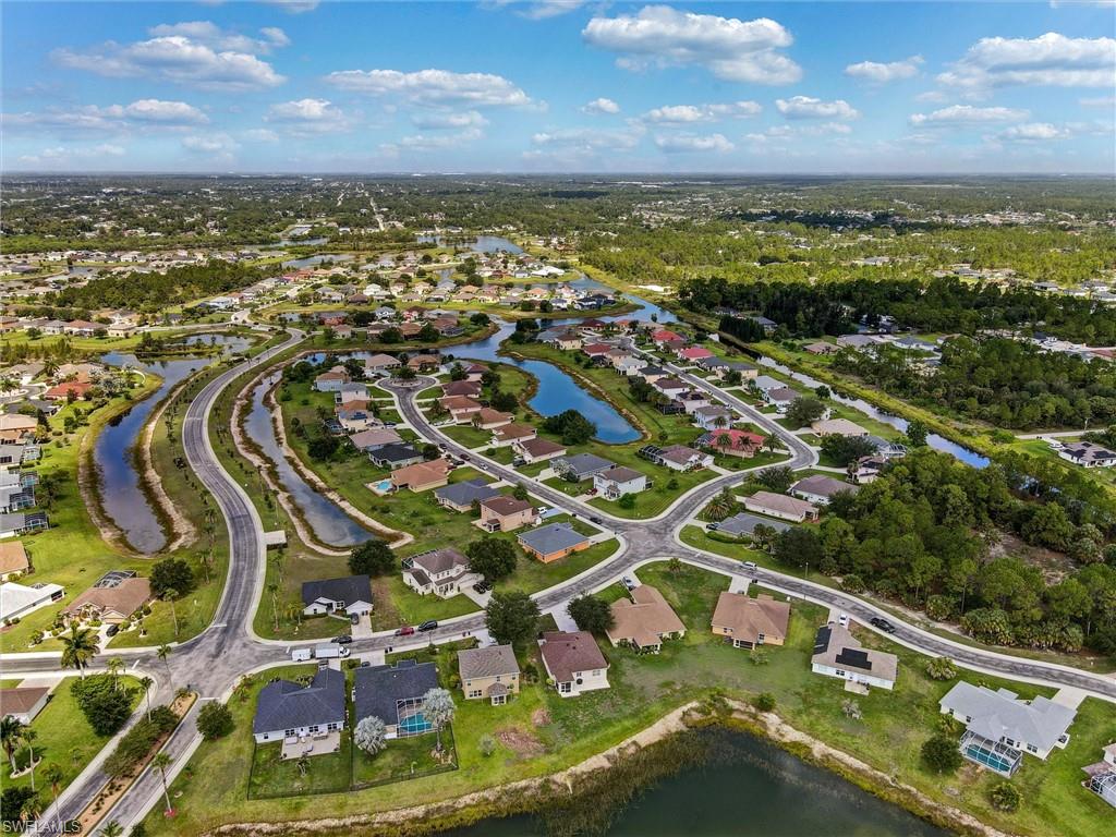 TOWN LAKES - Residential