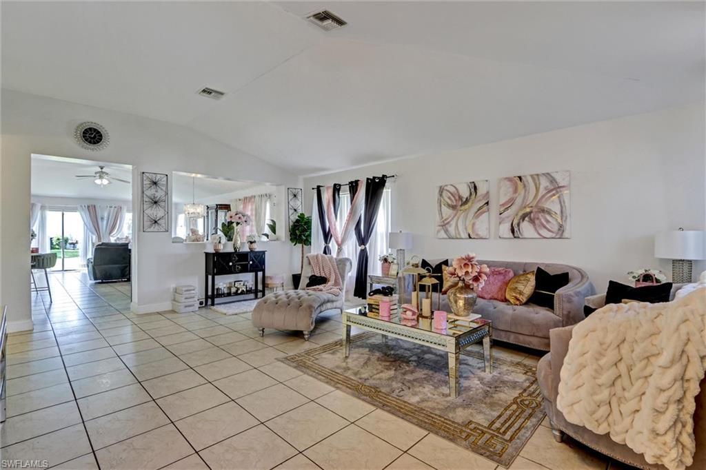TOWN LAKES - Residential