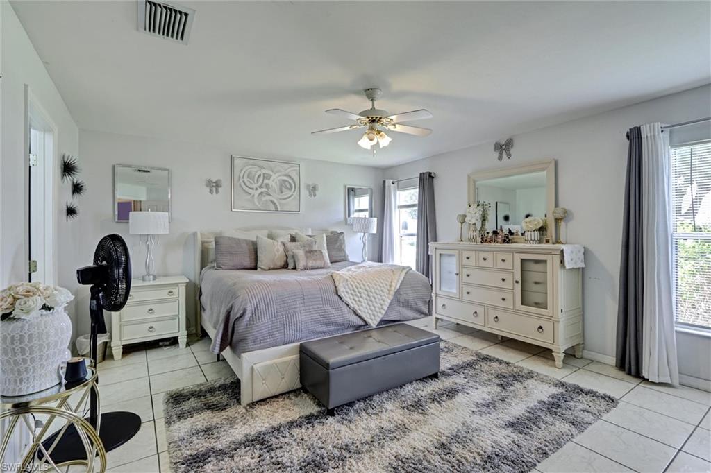 TOWN LAKES - Residential