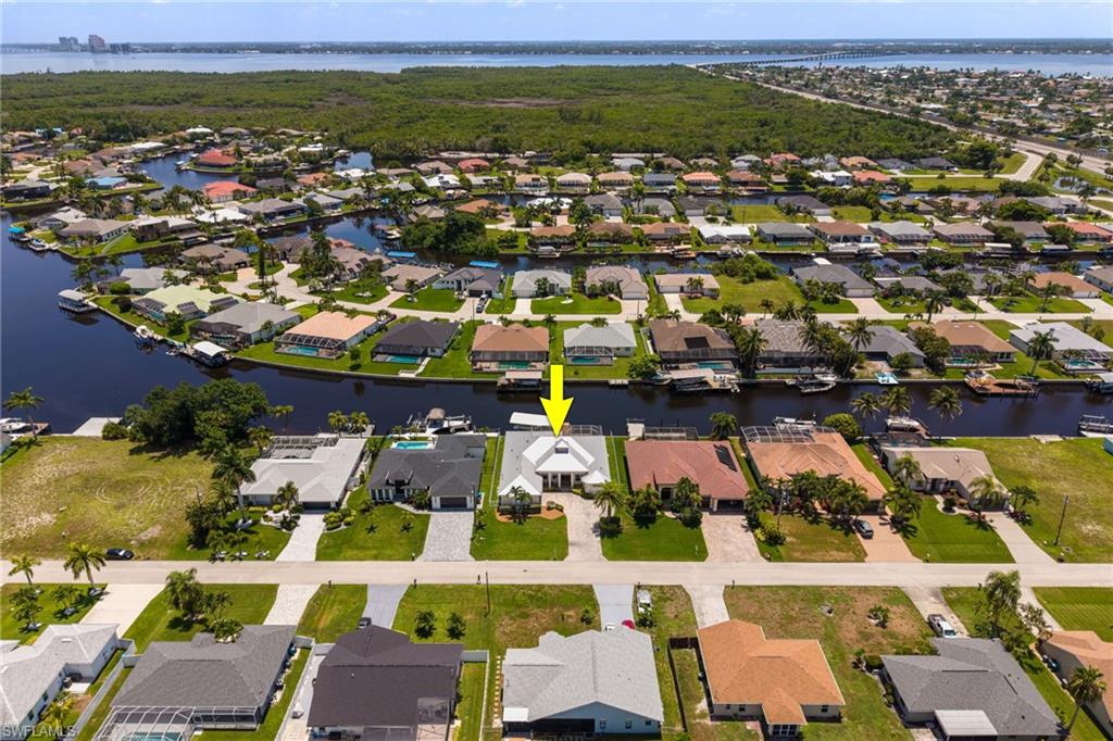 FOUR MILE COVE - Residential