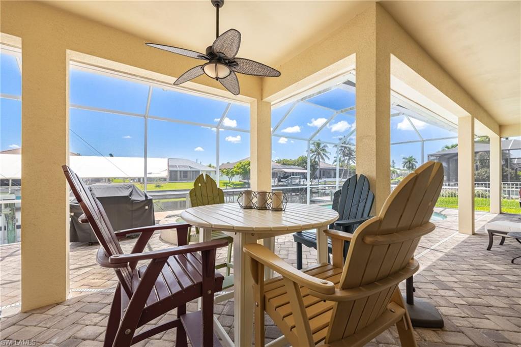 FOUR MILE COVE - Residential