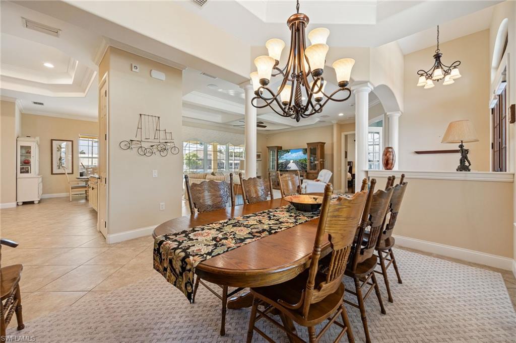 FOUR MILE COVE - Residential