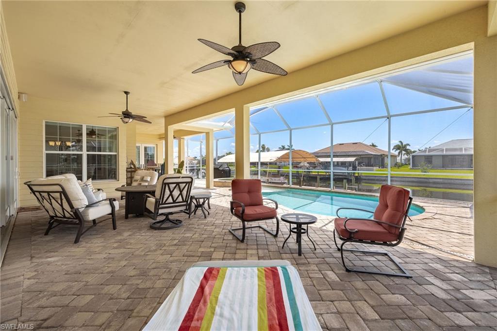 FOUR MILE COVE - Residential