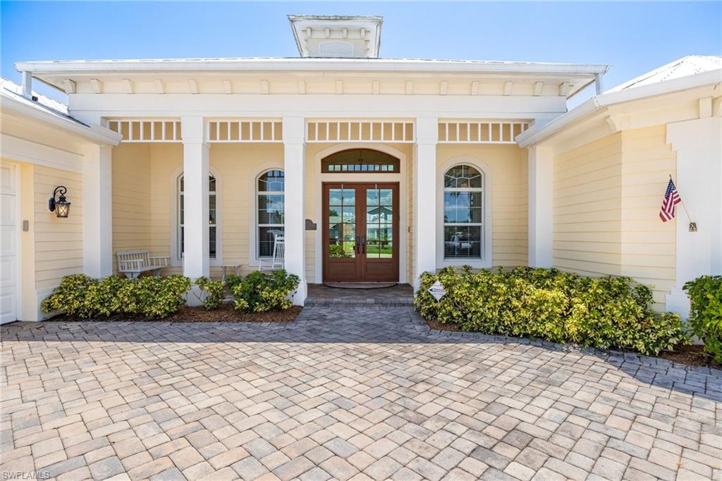 FOUR MILE COVE - Residential