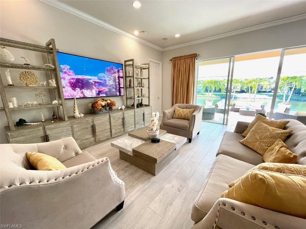 MARBELLA LAKES - Residential