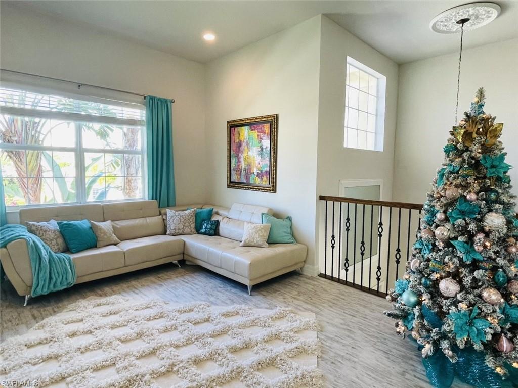 MARBELLA LAKES - Residential