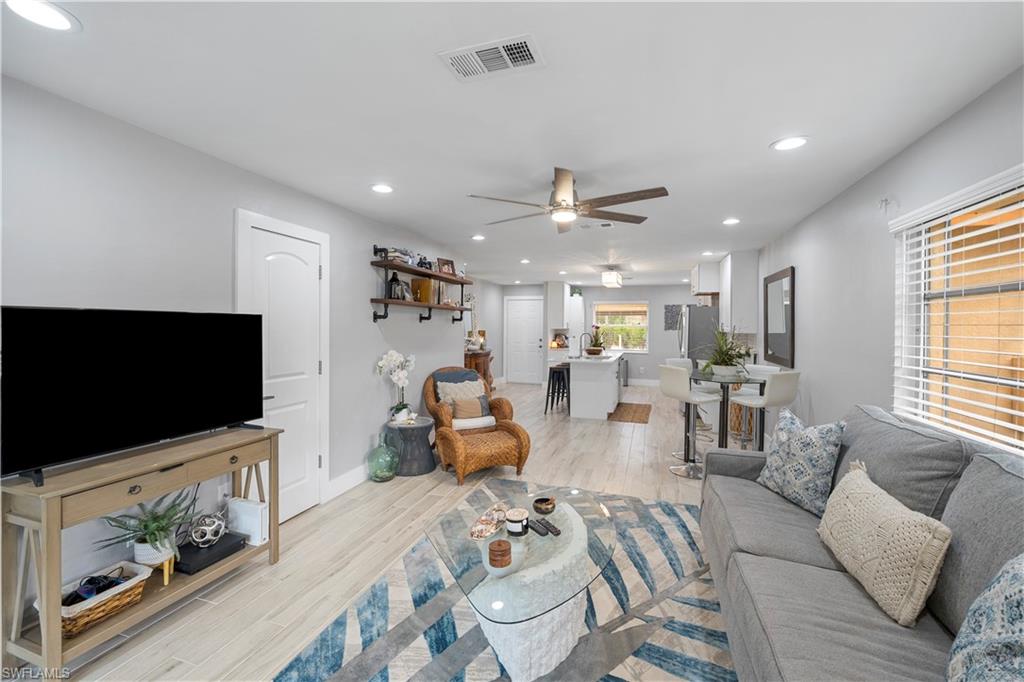 CAPE PARKWAY - Residential