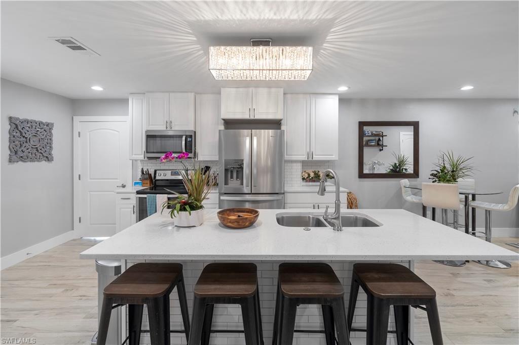 CAPE PARKWAY - Residential